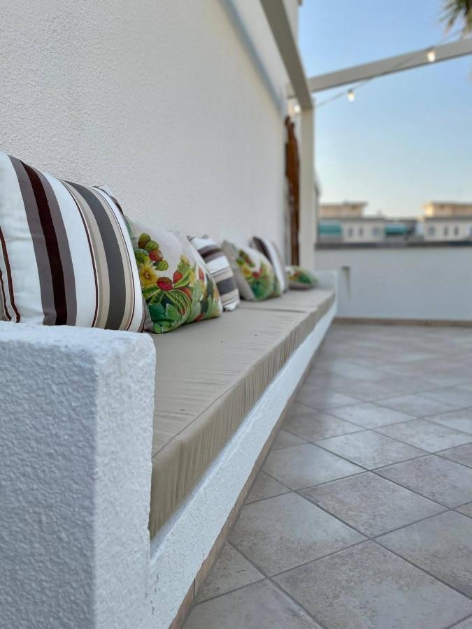 Attico Margherita - La Terrazza Sul Mare ガリポリ エクステリア 写真